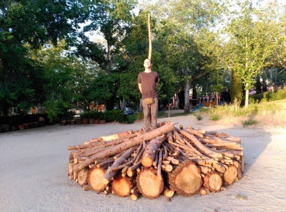Todo listo para la hoguera se San Juan